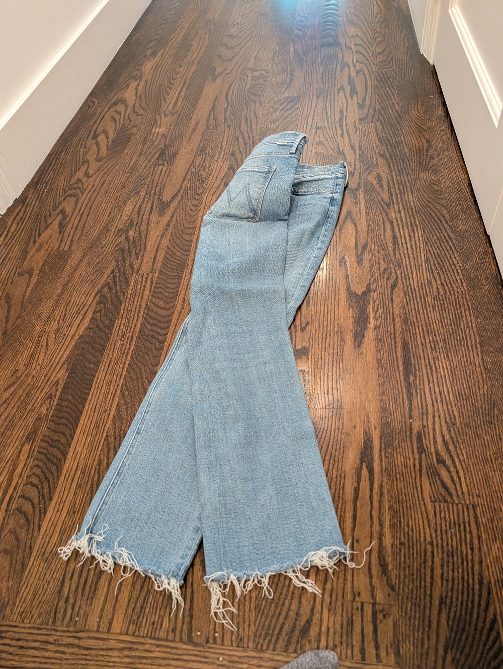 Mother Lil Mid Rise Dazzler Ankle Fray Jeans - Picture 7 of 8